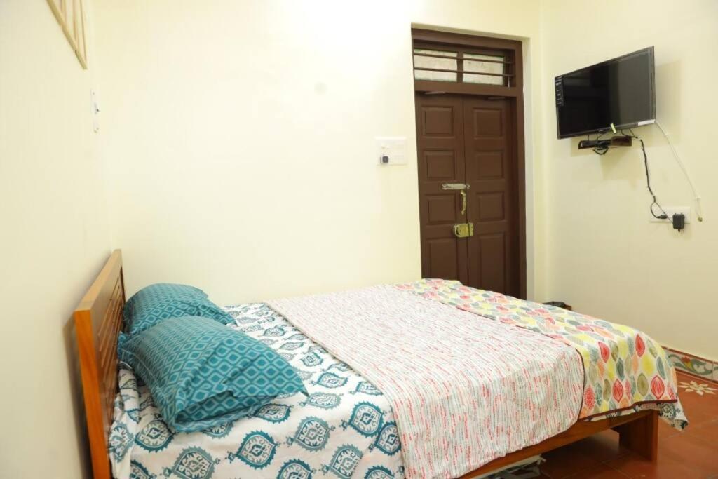 Heritage Home With 3 Bed/3 Bath With Kitchen In A Residential Neighborhood. Madurai Exteriör bild