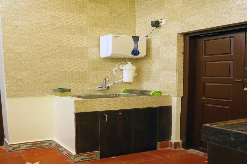 Heritage Home With 3 Bed/3 Bath With Kitchen In A Residential Neighborhood. Madurai Exteriör bild