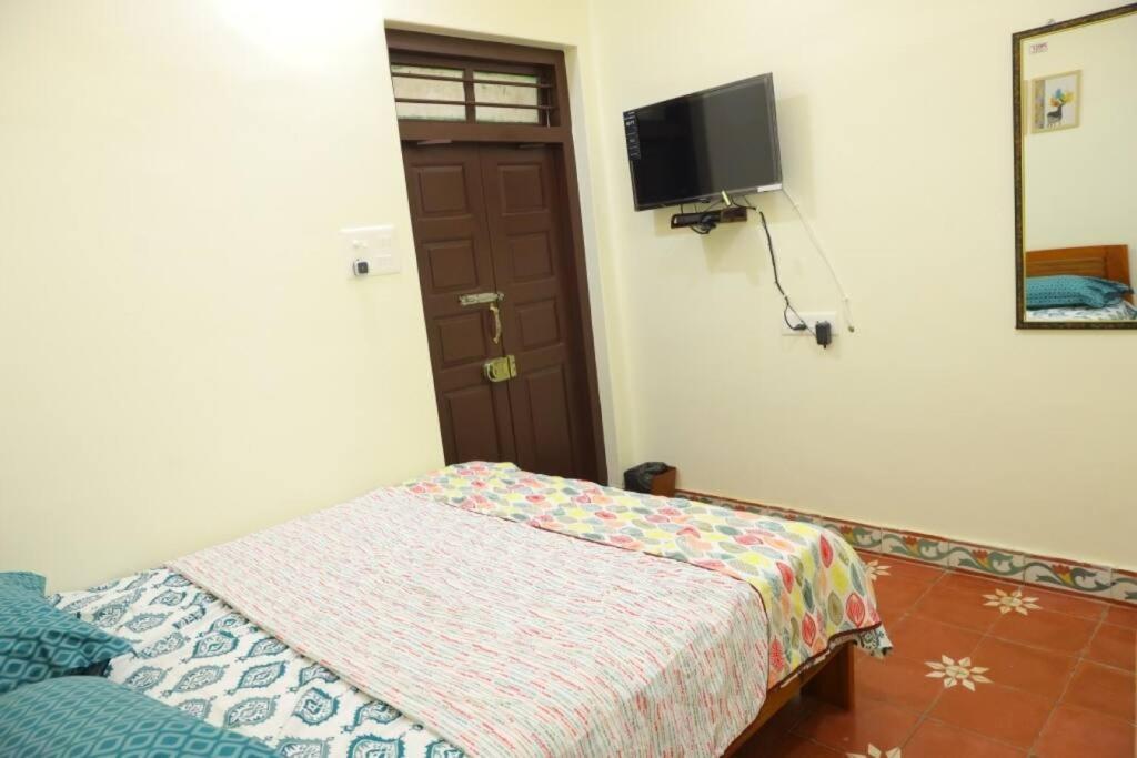 Heritage Home With 3 Bed/3 Bath With Kitchen In A Residential Neighborhood. Madurai Exteriör bild