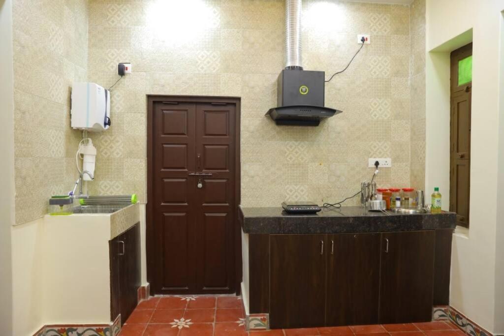Heritage Home With 3 Bed/3 Bath With Kitchen In A Residential Neighborhood. Madurai Exteriör bild